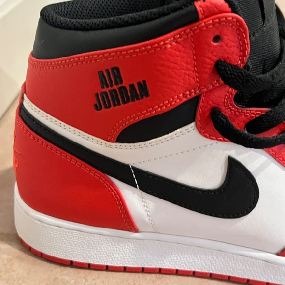 Air Jordan 1 “Rare Air” Max Orange Size 6.5Y - Picture 8 of 16